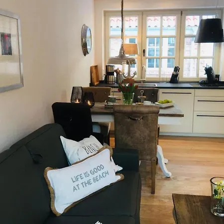 Semesterbostad Duenenhuuske Inselfreid Mit Sauna Auf By Interhome